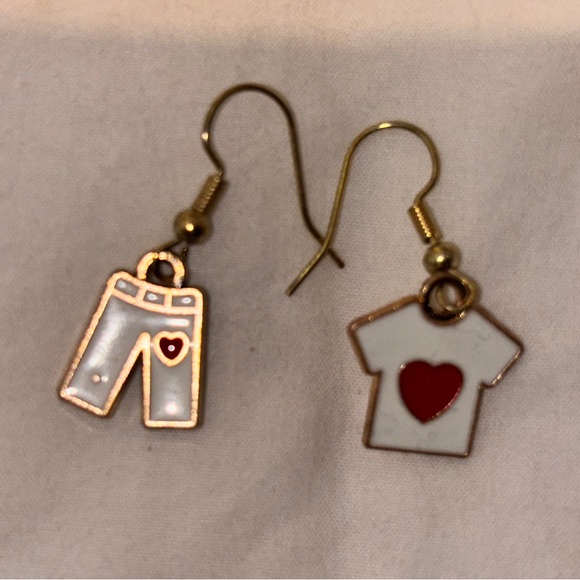 Nordstrom Heart Envelope Earrings - Picture 4 of 6